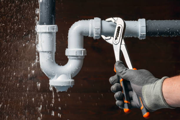 Professional Plumbing technician working in Coupland, TX